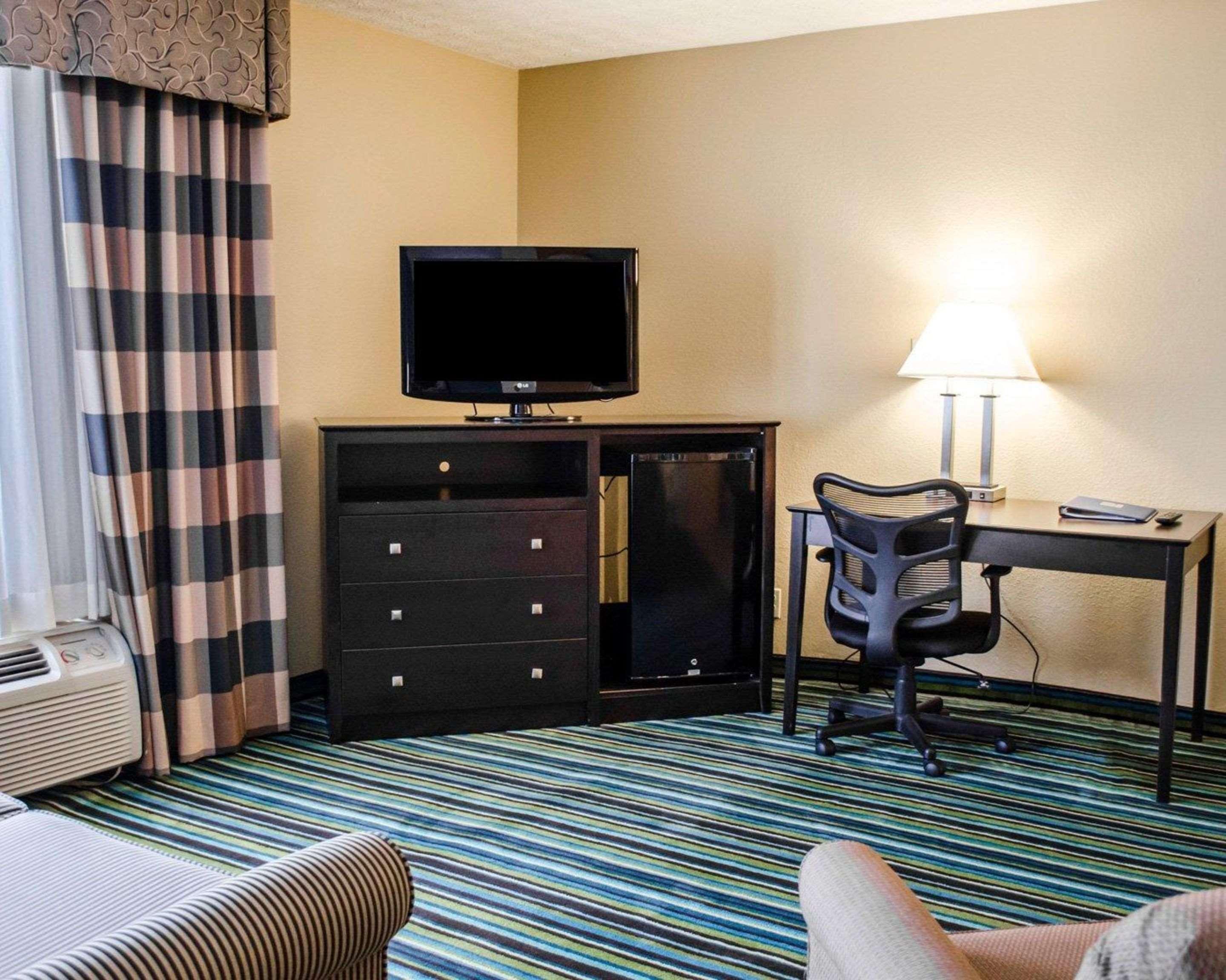 Quality Inn & Suites Medina - Akron West Esterno foto