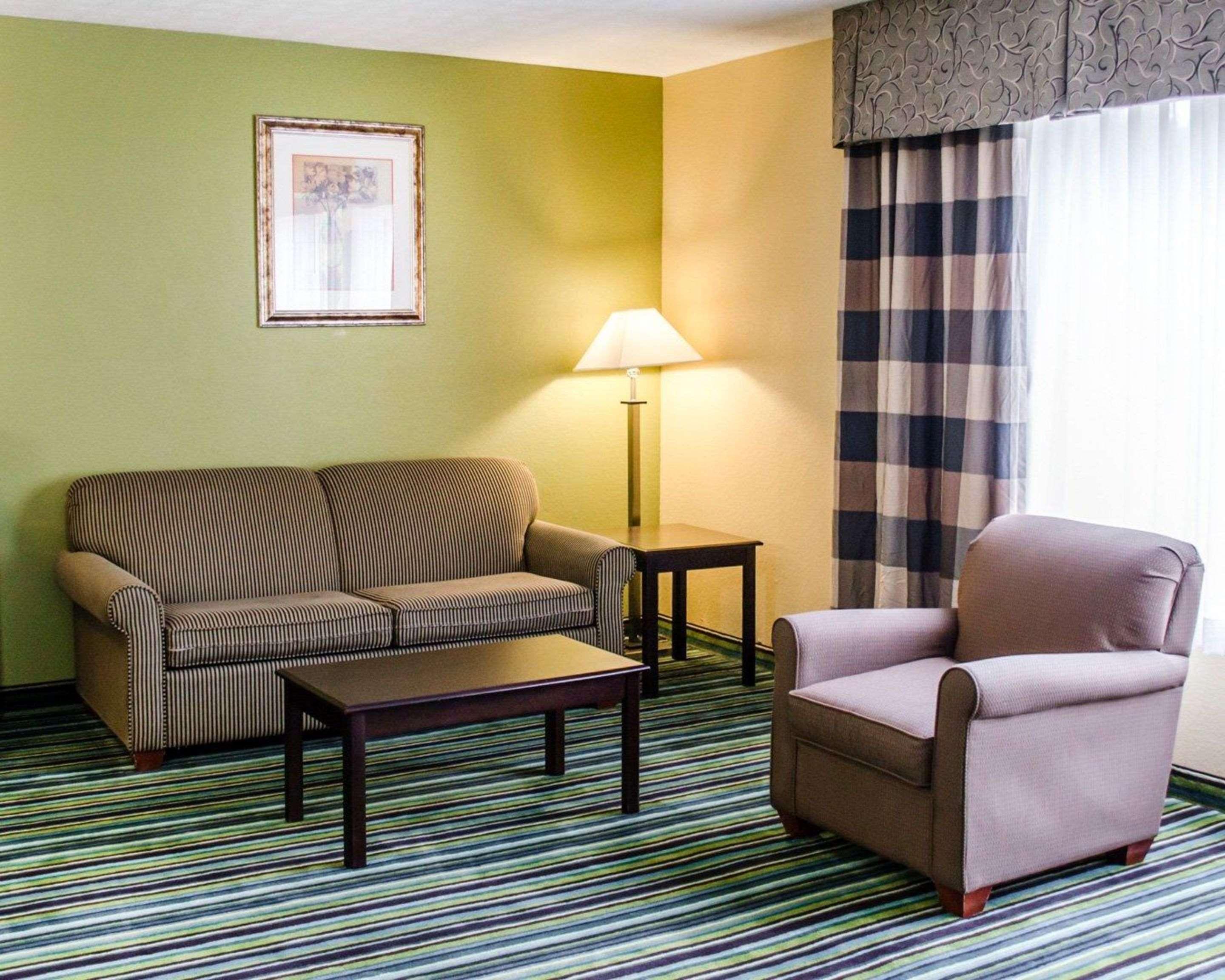 Quality Inn & Suites Medina - Akron West Esterno foto